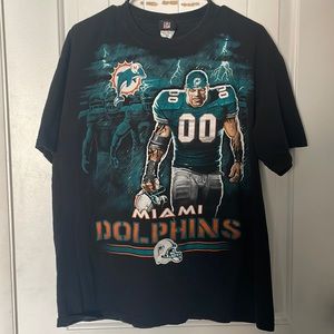 NFL Miami Dolphins tshirt. Size XL